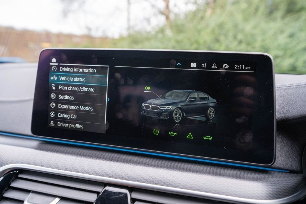 USED 2022 72 BMW 5 SERIES 2.0 530e 12kWh M Sport Saloon 4dr Petrol Plug-in Hybrid Steptronic Euro 6 (s/s) (292 ps) HEATED LEATHER, CARPLAY R/CAM