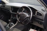 USED 2018 68 VOLKSWAGEN T-ROC 1.6 TDI SE SUV 5dr Diesel Manual Euro 6 (s/s) (115 ps) FULL SERVICE HISTORY / LOW INSURANCE GROUP / FINANCE AVAIL