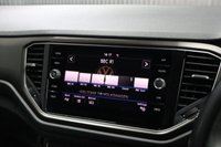 USED 2018 68 VOLKSWAGEN T-ROC 1.6 TDI SE SUV 5dr Diesel Manual Euro 6 (s/s) (115 ps) FULL SERVICE HISTORY / LOW INSURANCE GROUP / FINANCE AVAIL