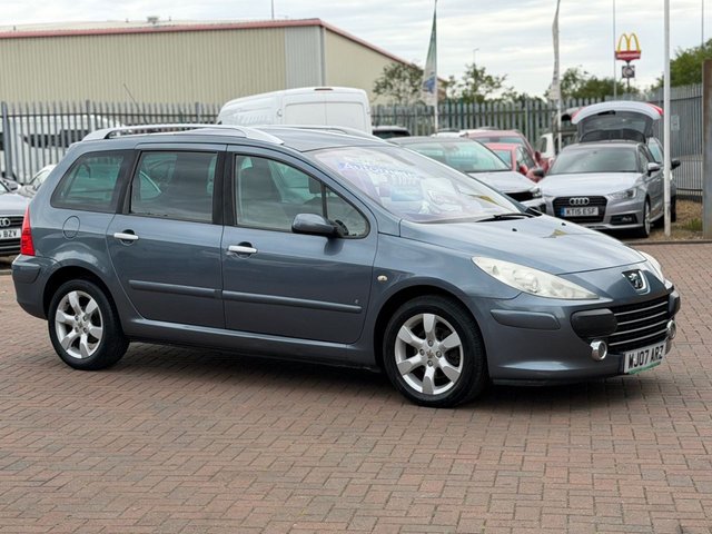 View our Peugeot 307 SW 1.6 16v SE Estate Iron Grey Petrol Tiptronic (194 g/km, 110 bhp)