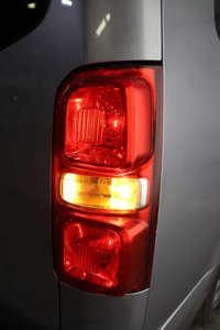 USED 2023 23 VAUXHALL Vivaro Life Electric 50kWh Ultimate MPV 5dr Electric Auto LWB (8 Seat, 7.4kW Charger) (136 ps) NEW STOCK
