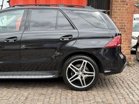 USED 2016 66 MERCEDES-BENZ GLE 3.0 GLE350d V6 AMG Line (Premium) SUV 5dr Diesel G-Tronic 4MATIC Euro 6 (s/s) (258 ps) SUNROOF, 2 TONE INTERIOR