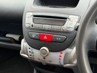 USED 2010 60 TOYOTA AYGO 1.0 VVT-i Blue Euro 4 3dr MOT OCT 2026-HPI CLEAR-2 KEYS