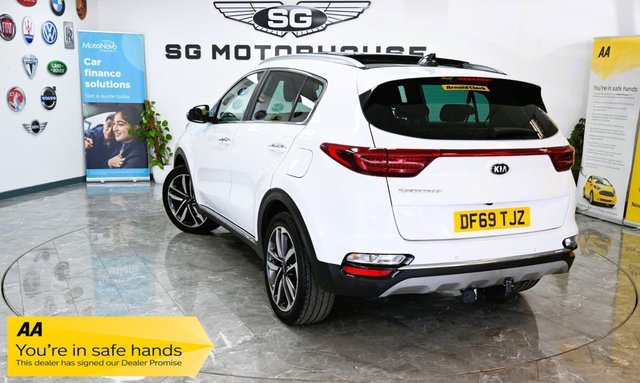 View our KIA SPORTAGE