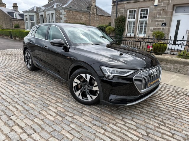 View our Audi E-Tron 55 SUV 5dr Electric Auto quattro 95kWh (408 ps)