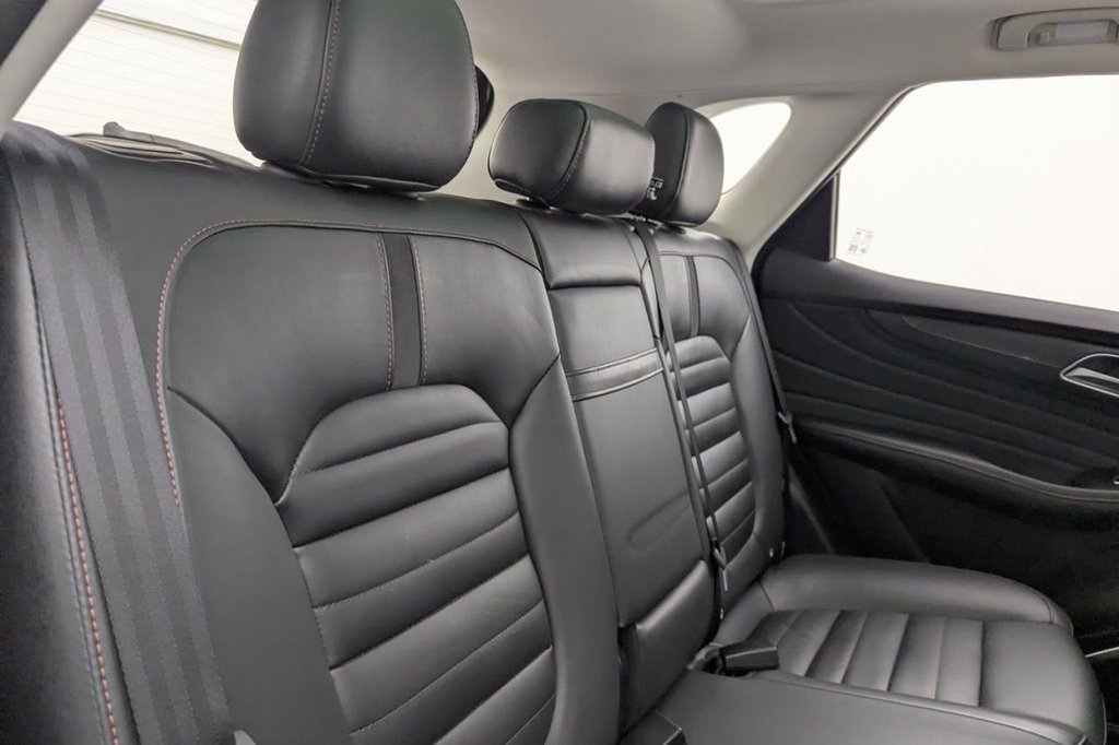 USED 2022 22 MG MG HS 1.5 T-GDI Exclusive SUV 5dr Petrol DCT Euro 6 (s/s) (162 ps) Pan Roof, Car Play, Camera