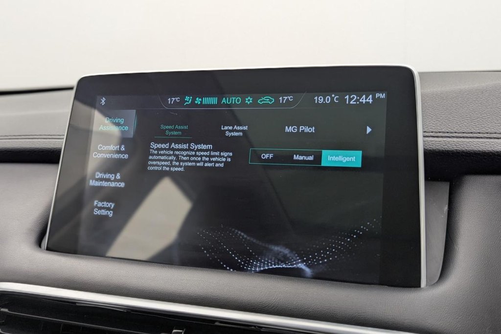 USED 2022 22 MG MG HS 1.5 T-GDI Exclusive SUV 5dr Petrol DCT Euro 6 (s/s) (162 ps) Pan Roof, Car Play, Camera