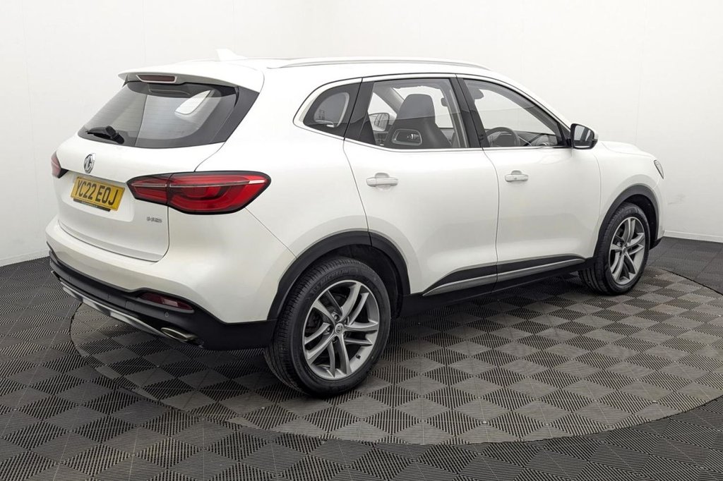 USED 2022 22 MG MG HS 1.5 T-GDI Exclusive SUV 5dr Petrol DCT Euro 6 (s/s) (162 ps) Pan Roof, Car Play, Camera
