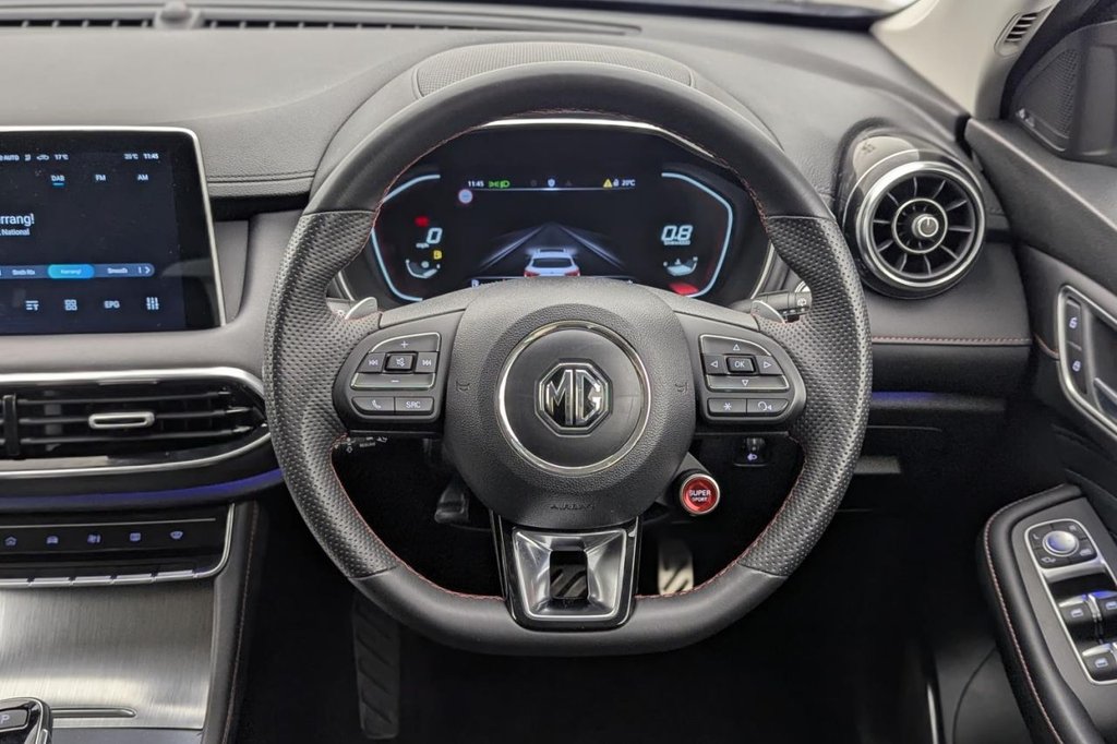 USED 2024 24 MG MG HS 1.5 T-GDI Trophy SUV 5dr Petrol DCT Euro 6 (s/s) (162 ps) Car Play, Keyless, Rear Camera