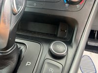 USED 2016 66 FORD FOCUS 1.0T EcoBoost Zetec Hatchback 5dr Petrol Auto Euro 6 (s/s) (125 ps) PARKING SENSORS - ANDROID AUTO