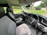 USED 2021 21 VOLKSWAGEN TRANSPORTER 2.0 TDI T32 Highline Kombi Double Cab 5dr Diesel DSG FWD SWB Euro 6 (s/s) (150 ps) # DSG AUTO # KOMBI # SATNAV #