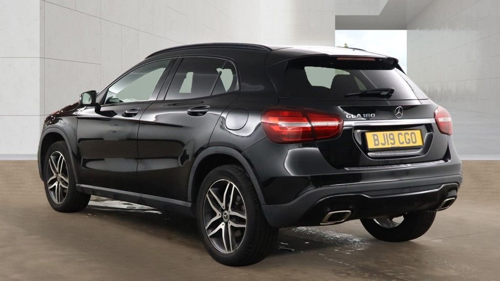 USED 2019 19 MERCEDES-BENZ GLA 1.6 GLA180 Urban Edition SUV 5dr Petrol 7G-DCT Euro 6 (s/s) (122 ps) 2 keys + service history