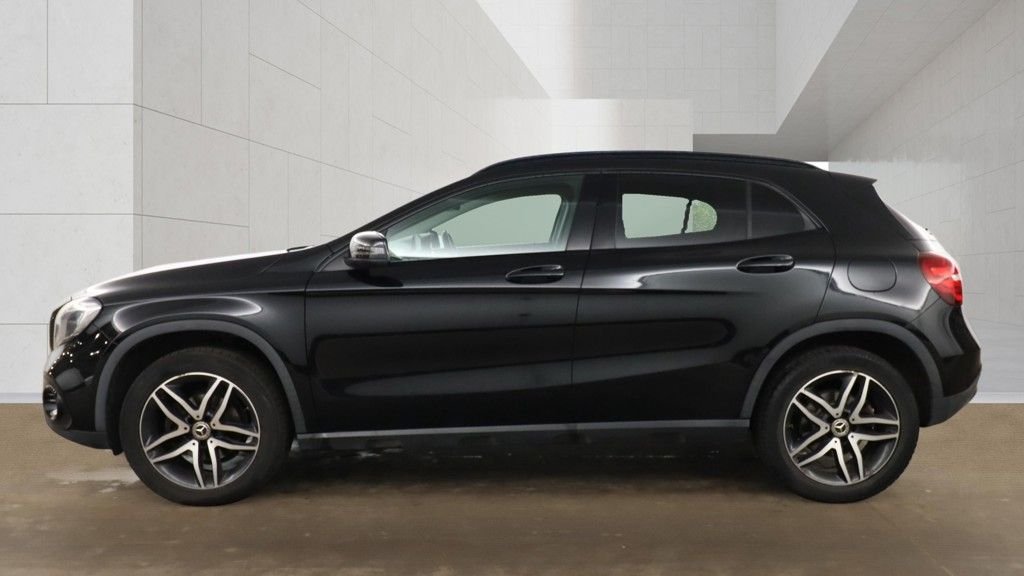 USED 2019 19 MERCEDES-BENZ GLA 1.6 GLA180 Urban Edition SUV 5dr Petrol 7G-DCT Euro 6 (s/s) (122 ps) 2 keys + service history