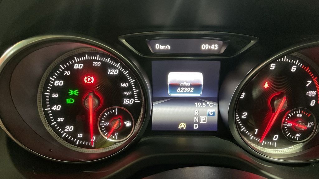 USED 2019 19 MERCEDES-BENZ GLA 1.6 GLA180 Urban Edition SUV 5dr Petrol 7G-DCT Euro 6 (s/s) (122 ps) 2 keys + service history