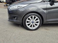USED 2017 66 FORD FIESTA 1.0T EcoBoost Titanium Hatchback 5dr Petrol Powershift Euro 6 (100 ps) AUTO + NAV + SENSORS