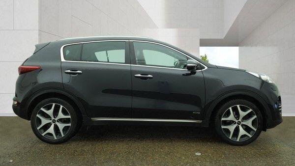 View our KIA SPORTAGE