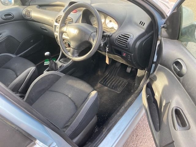 View our PEUGEOT 206