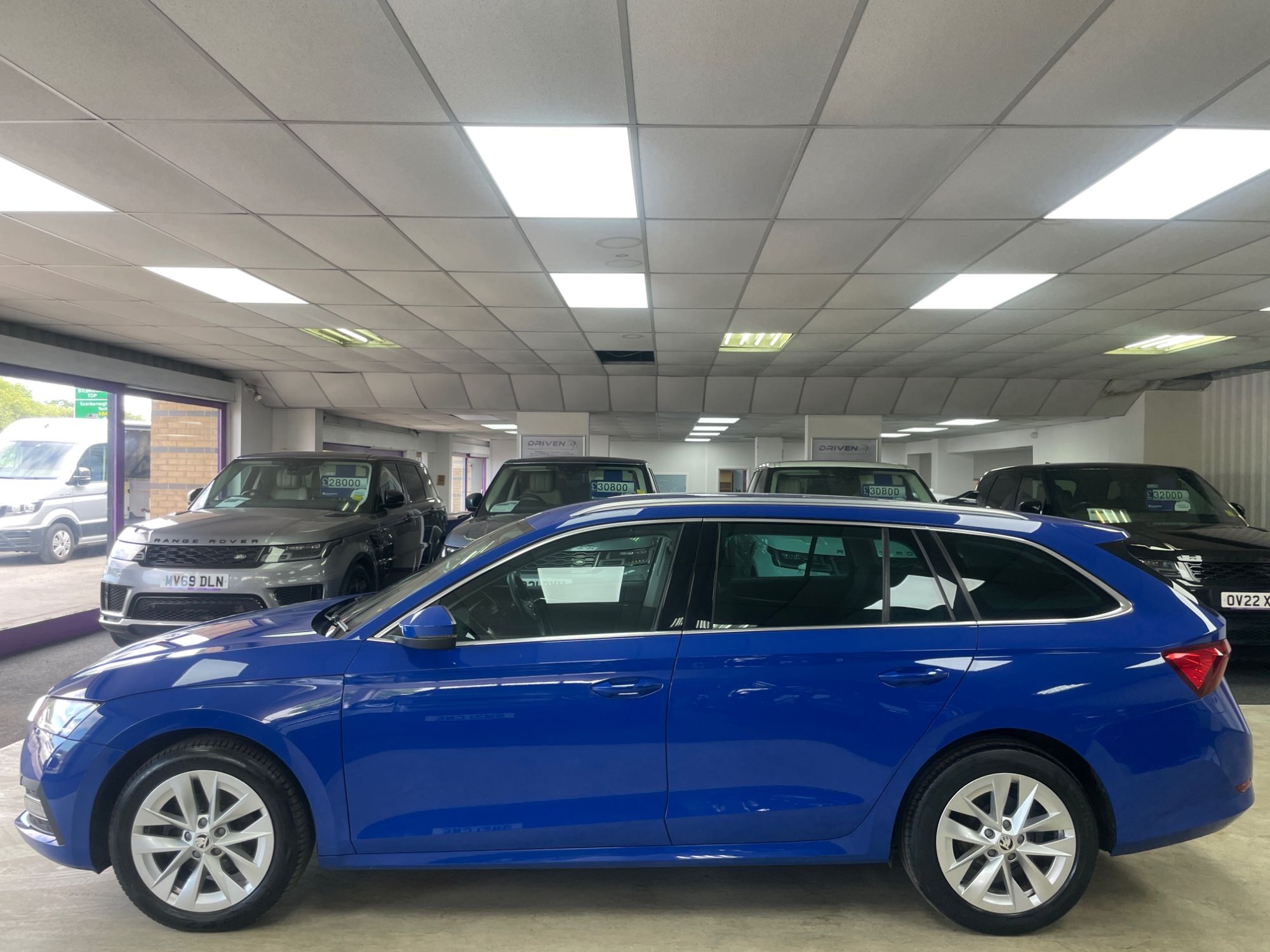 USED 2021 71 SKODA OCTAVIA 2.0 TDI SE L Estate 5dr Diesel Manual Euro 6 (s/s) (116 ps) 