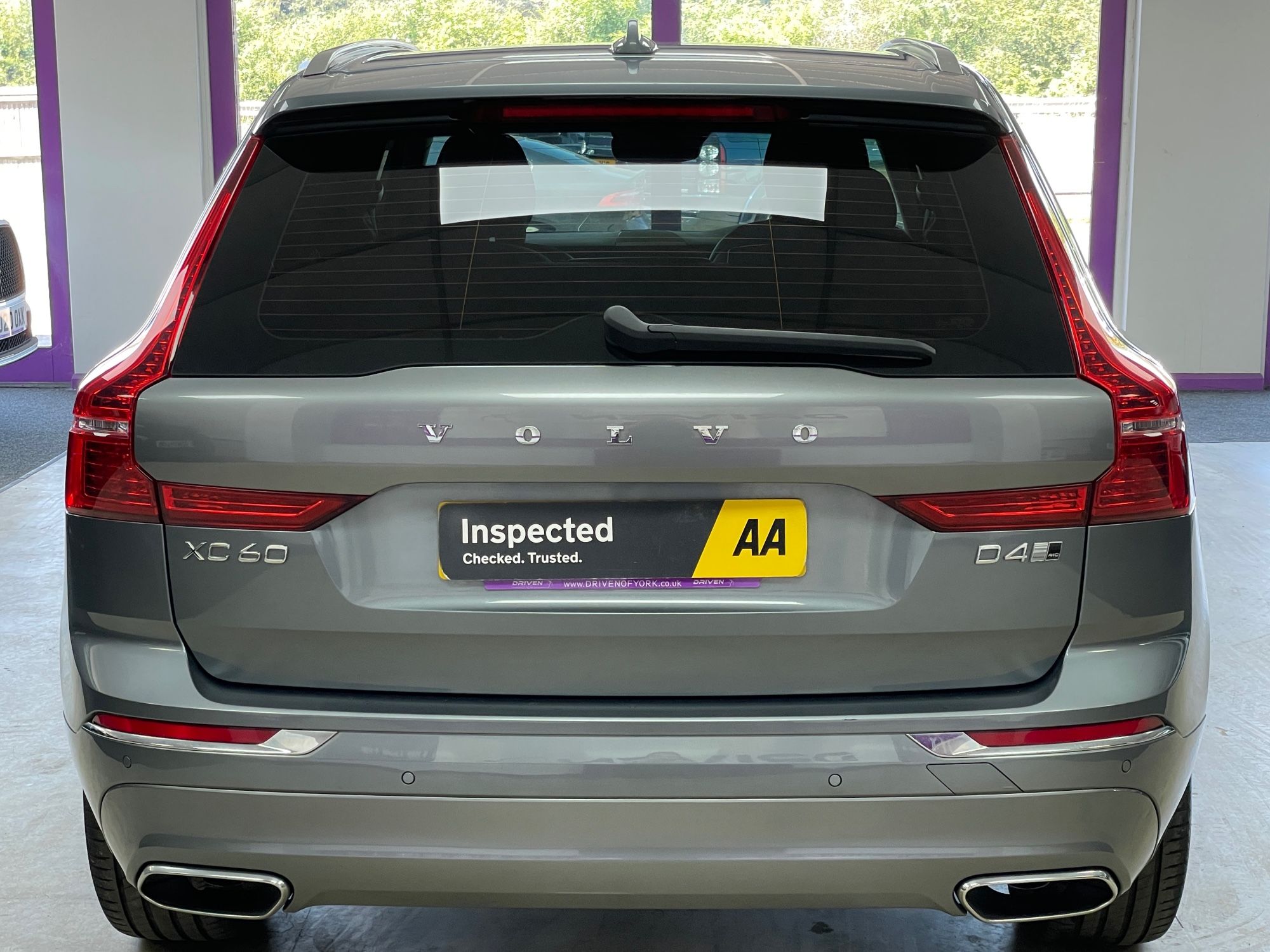 USED 2018 68 VOLVO XC60 2.0 D4 Inscription SUV 5dr Diesel Auto AWD Euro 6 (s/s) (190 ps) 