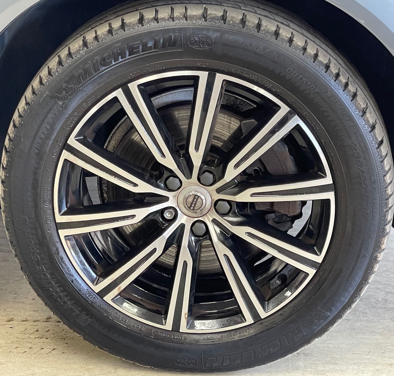 USED 2018 68 VOLVO XC60 2.0 D4 Inscription SUV 5dr Diesel Auto AWD Euro 6 (s/s) (190 ps) 