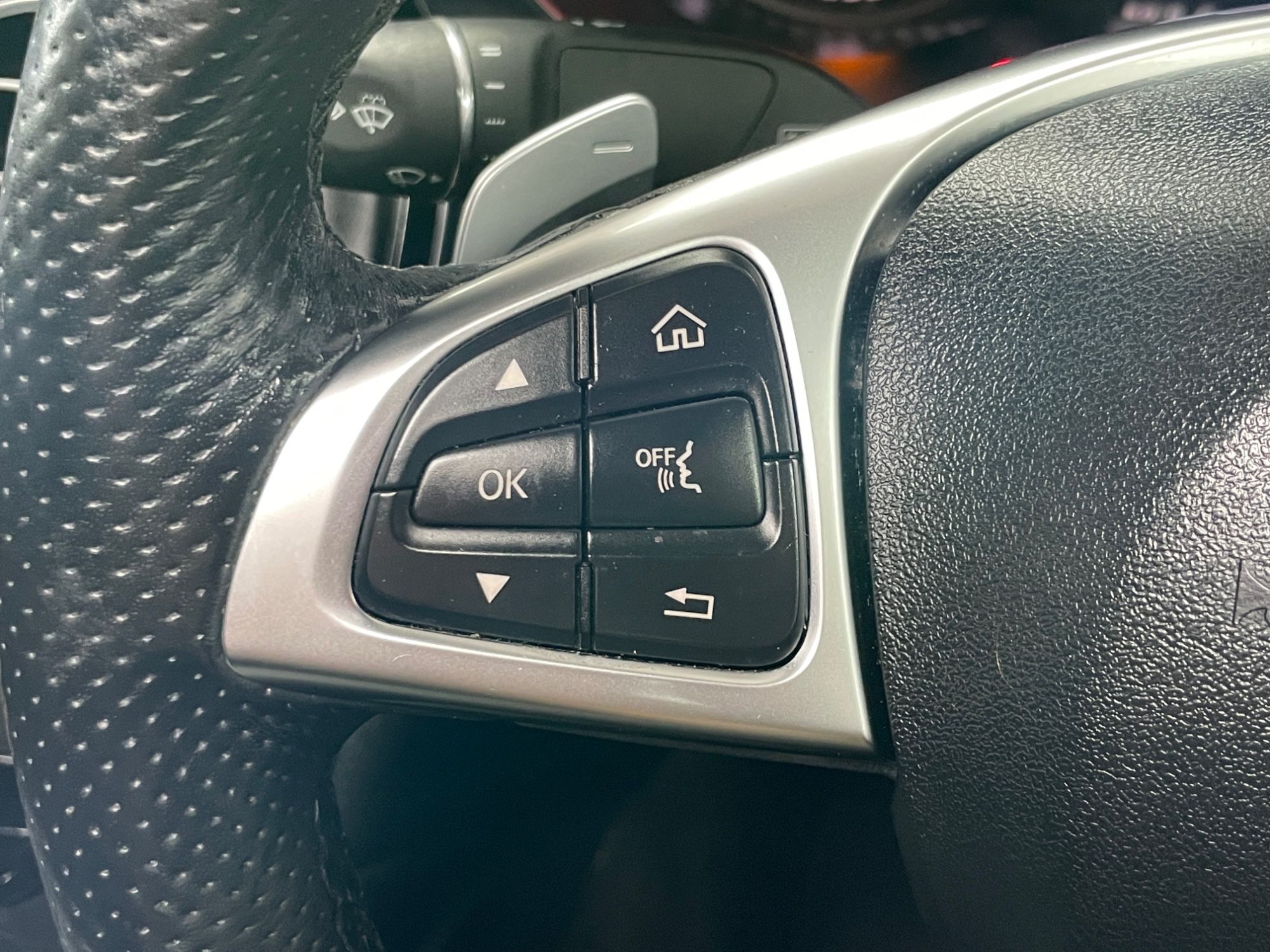 USED 2018 68 MERCEDES-BENZ GLC 2.0 GLC250 AMG Line (Premium) Coupe 5dr Petrol G-Tronic+ 4MATIC Euro 6 (s/s) (211 ps) 