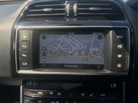 USED 2017 08 JAGUAR XE 2.0d Portfolio Saloon 4dr Diesel Auto AWD Euro 6 (s/s) (180 ps) 