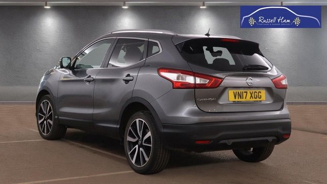 View our NISSAN QASHQAI