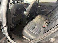 USED 2017 67 JAGUAR F-PACE 2.0 P250i Portfolio SUV 5dr Petrol Auto AWD Euro 6 (s/s) (250 ps) 9 Stamp Service History