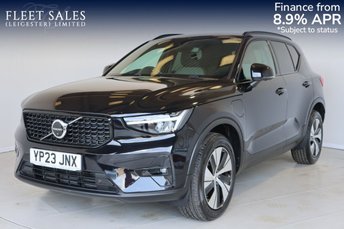 2023 VOLVO XC40