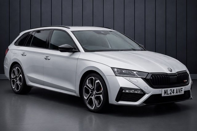 View our Skoda Octavia 2.0 TSI vRS Estate 5dr Petrol DSG Euro 6 (s/s) (245 ps)