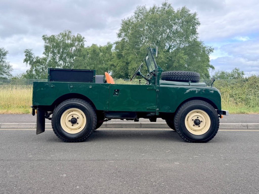 USED 1957 LAND ROVER SERIES 1 2294cc // 86