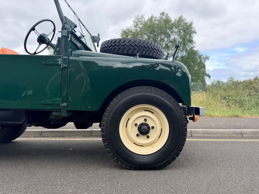 USED 1957 LAND ROVER SERIES 1 2294cc // 86