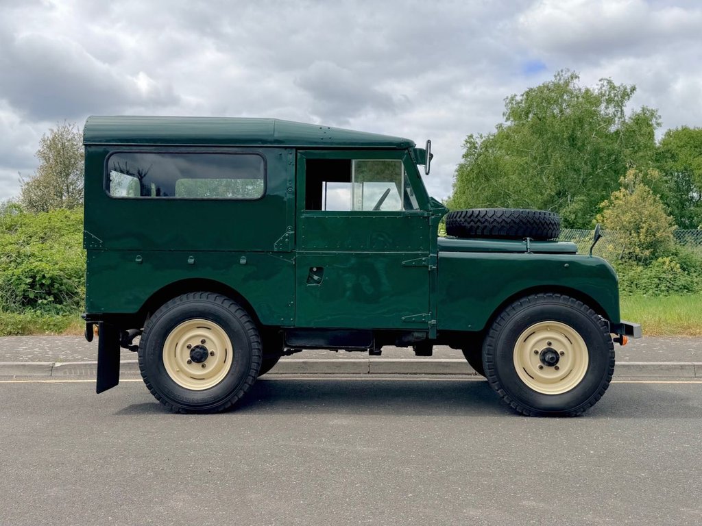 USED 1957 LAND ROVER SERIES 1 2294cc // 86