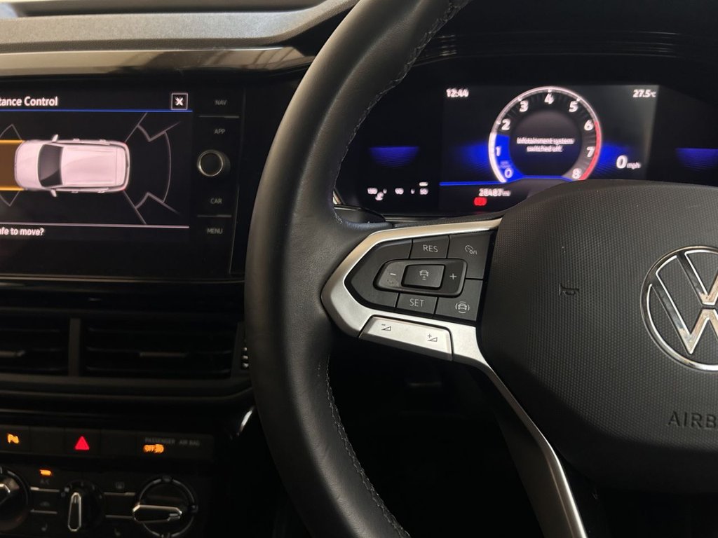 2022 Volkswagen T-Cross — image 11