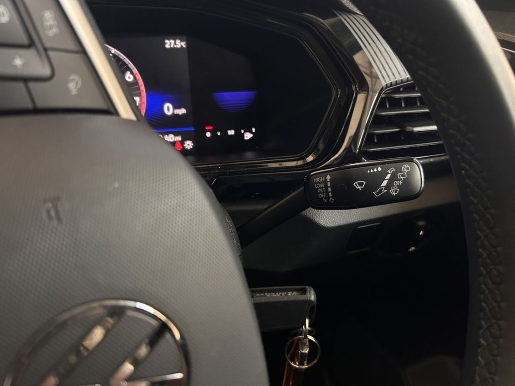2022 Volkswagen T-Cross — image 15