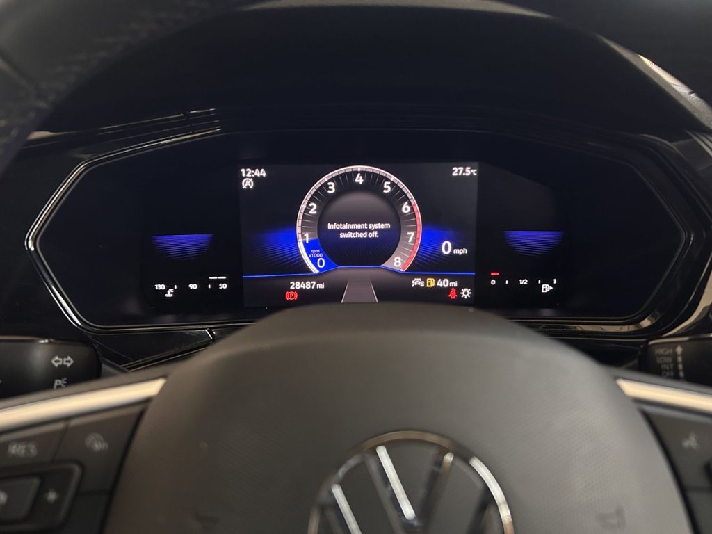 2022 Volkswagen T-Cross — image 12