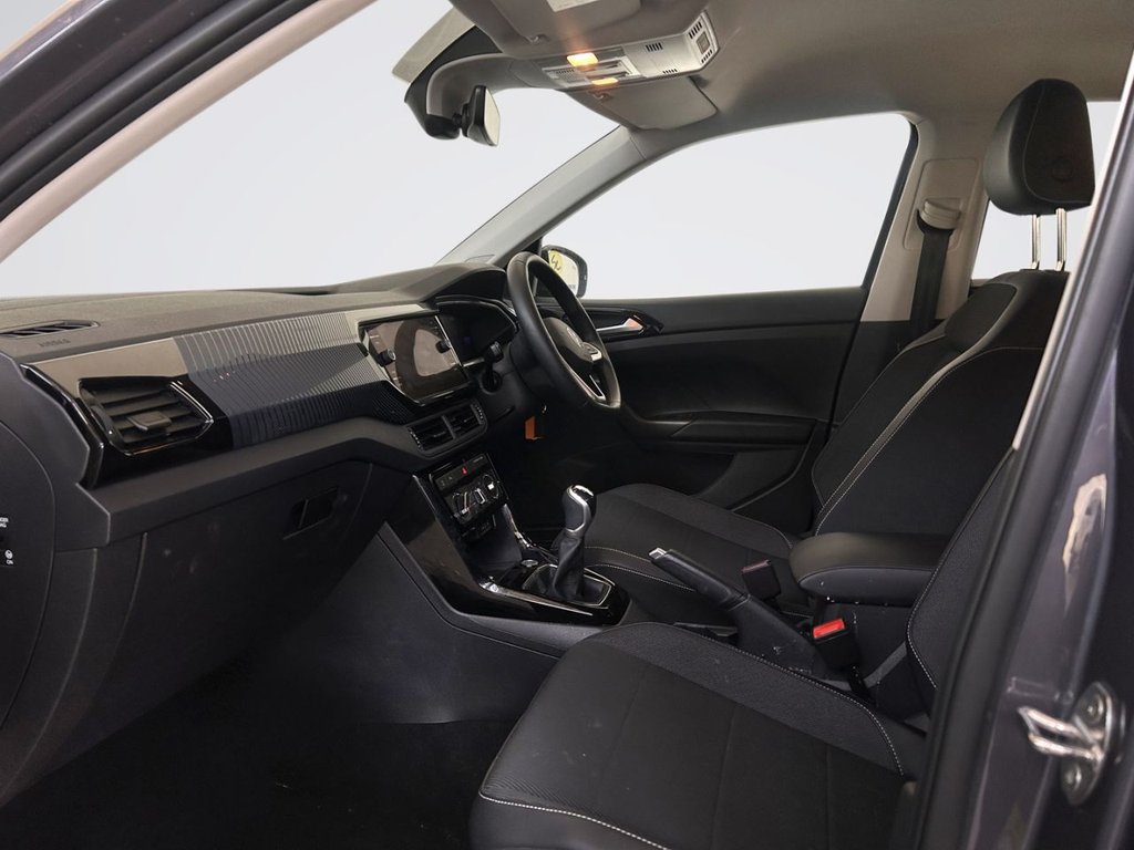 2022 Volkswagen T-Cross — image 7