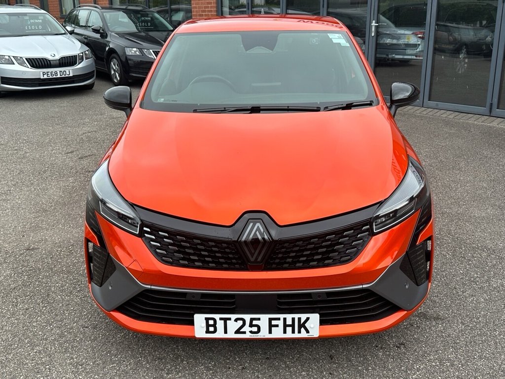 USED 2025 25 RENAULT CLIO 1.6 E-TECH esprit Alpine Hatchback 5dr Petrol Hybrid Auto Euro 6 (s/s) (145 ps) Low Miles Ex Condition Economical