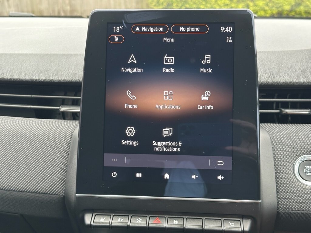 USED 2025 25 RENAULT CLIO 1.6 E-TECH esprit Alpine Hatchback 5dr Petrol Hybrid Auto Euro 6 (s/s) (145 ps) Low Miles Ex Condition Economical
