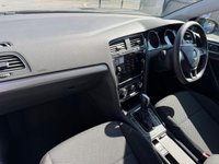 USED 2018 18 VOLKSWAGEN GOLF 1.4 TSI S Hatchback 5dr Petrol Manual Euro 6 (s/s) (125 ps) AUTO -- FULL SERVICE HISTORY -- AIR CON -- BLUETOOTH