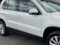 USED 2015 65 VOLKSWAGEN TIGUAN 2.0 TDI BlueMotion Tech Match SUV 5dr Diesel DSG 4WD Euro 6 (s/s) (150 ps) AUTO 4X4 -- FULL SERVICE HISTORY -- CAMBELT CHANGED -- SAT NAV -- PARKING SENSORS