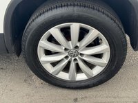 USED 2015 65 VOLKSWAGEN TIGUAN 2.0 TDI BlueMotion Tech Match SUV 5dr Diesel DSG 4WD Euro 6 (s/s) (150 ps) AUTO 4X4 -- FULL SERVICE HISTORY -- CAMBELT CHANGED -- SAT NAV -- PARKING SENSORS