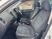 USED 2015 65 VOLKSWAGEN TIGUAN 2.0 TDI BlueMotion Tech Match SUV 5dr Diesel DSG 4WD Euro 6 (s/s) (150 ps) AUTO 4X4 -- FULL SERVICE HISTORY -- CAMBELT CHANGED -- SAT NAV -- PARKING SENSORS