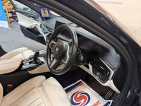 USED 2018 68 BMW 5 SERIES 520S M SPORT TOURING AUTO HUGE SPEC STUNNING CAR  REVERSE CAMERA ASSIST M SPORT PLUS PACKAGE COMFORT PACK HARMAN KARDON HEATED SEATS AND STEERING WHEEL