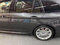 USED 2018 68 BMW 5 SERIES 520S M SPORT TOURING AUTO HUGE SPEC STUNNING CAR  REVERSE CAMERA ASSIST M SPORT PLUS PACKAGE COMFORT PACK HARMAN KARDON HEATED SEATS AND STEERING WHEEL