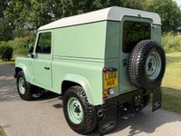 USED 2016 L LAND ROVER DEFENDER 90 2.2 TDCi Heritage Hard Top SUV 3dr Diesel Manual 4WD SWB Euro 5 (122 ps) Heritage Hard top 1 - 400