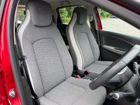 USED 2020 70 RENAULT ZOE R135 52kWh Iconic Hatchback 5dr Electric Auto (i, Rapid Charge) (134 bhp) FULL ELECTRIC