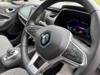 USED 2020 70 RENAULT ZOE R135 52kWh Iconic Hatchback 5dr Electric Auto (i, Rapid Charge) (134 bhp) FULL ELECTRIC