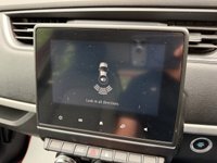 USED 2020 70 RENAULT ZOE R135 52kWh Iconic Hatchback 5dr Electric Auto (i, Rapid Charge) (134 bhp) FULL ELECTRIC