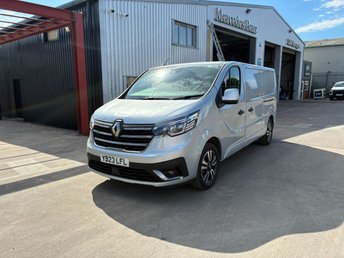 2023 RENAULT TRAFIC